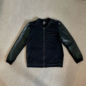 Gap Fit zip up jacket pleather sleeves size Medium